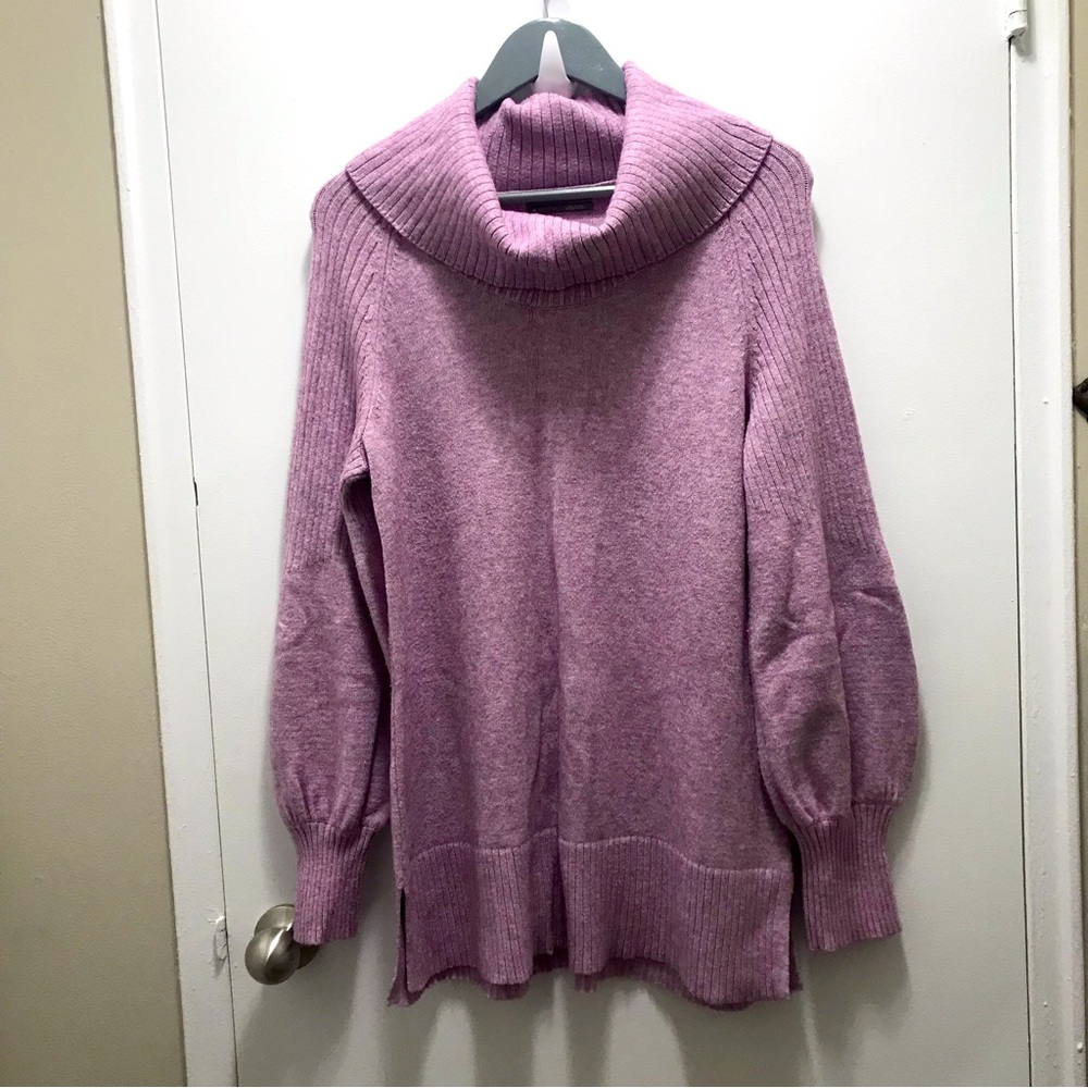 ANTHROPOLOGIE Lavender Soft Cowl Neck Baloon Sleeve Sweater size Medium